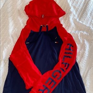 Long sleeve hoodie tee